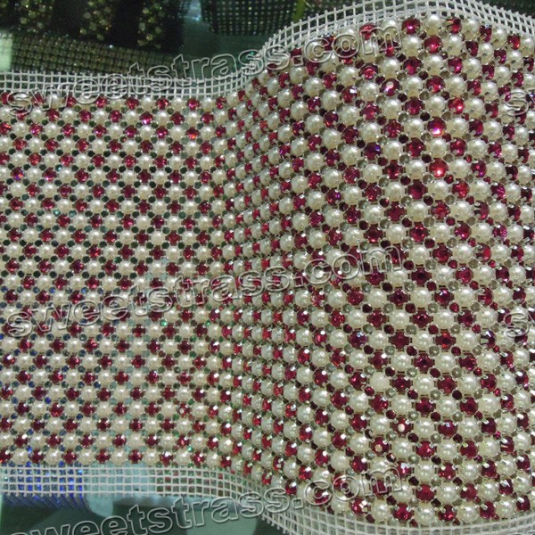 24排ss7.5号红色水钻白色珍珠钻网厂家直销