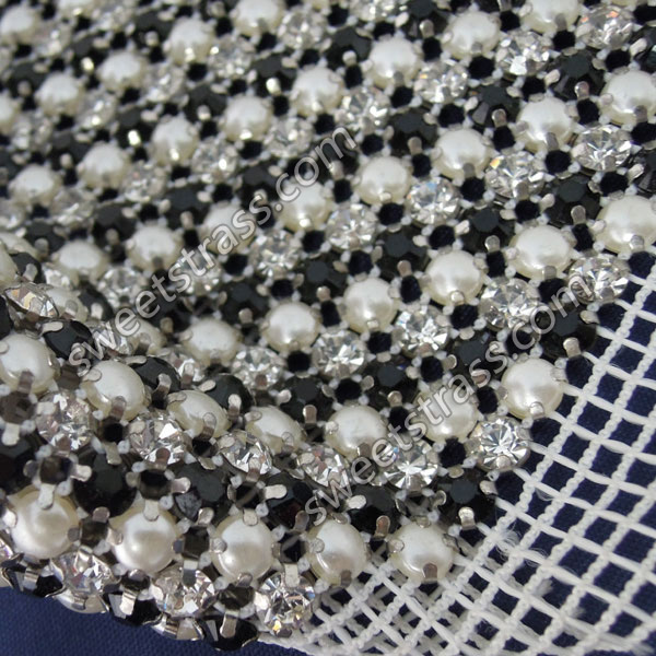  厂家直销24排白色黑色水钻珍珠网钻网纱钻